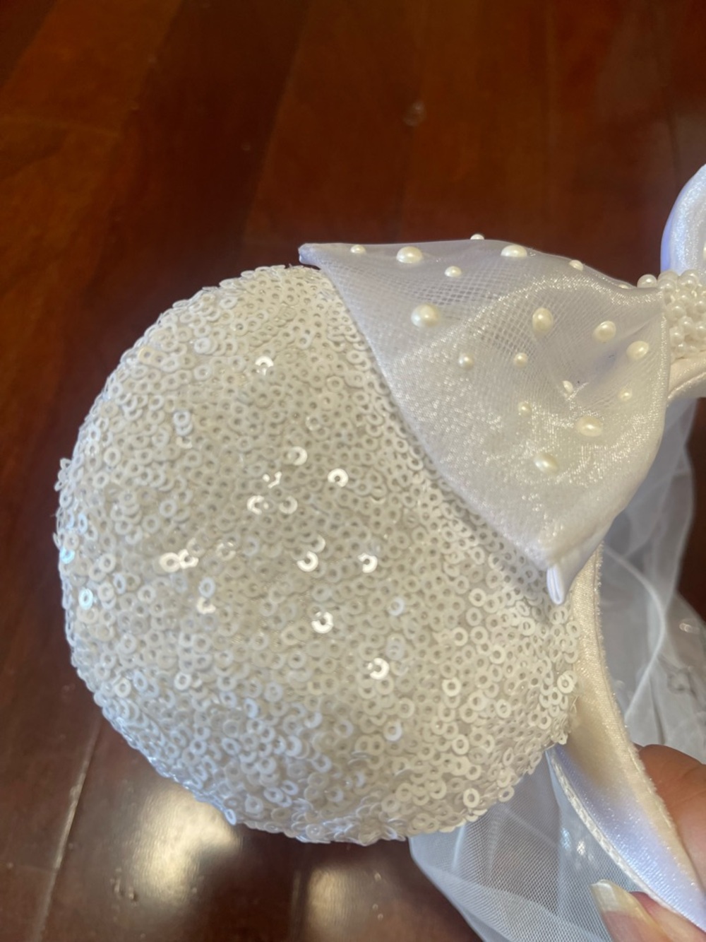 Disney Cinderella Bridal Veil Ears White Pearl Bow Headband Adult - Picture 6 of 7